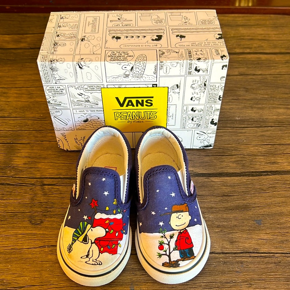 Vans “Peanuts” Christmas edition toddler slip ons